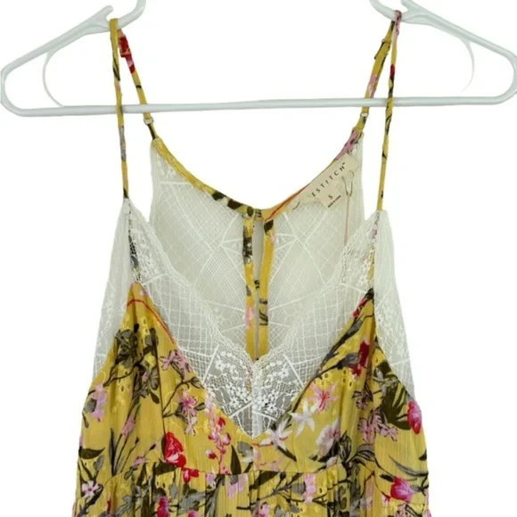 NWT Lovestitch Women's Floral Tiered Slip Maxi Dress Yellow/White Lace Back Sz S - Picture 2 of 9